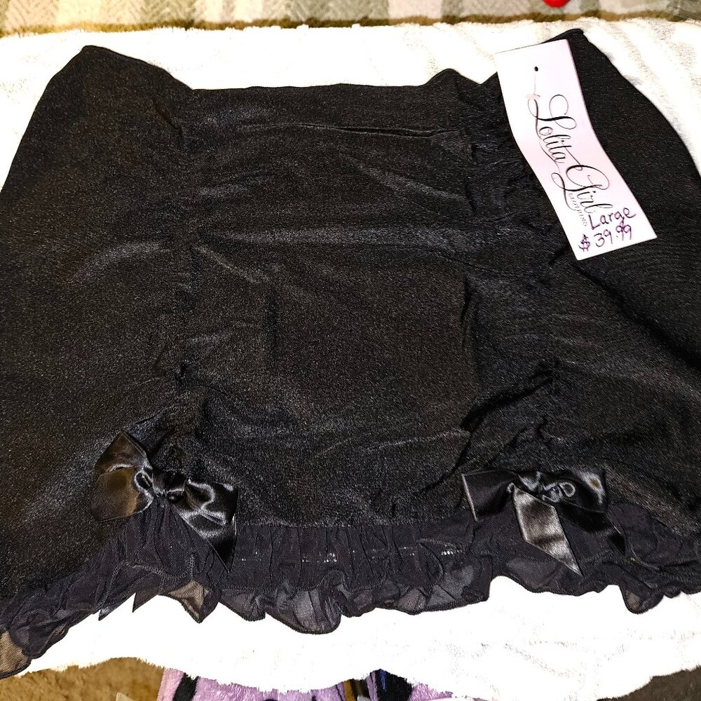 NWT LARGE Scrunched Black Mini Skirt